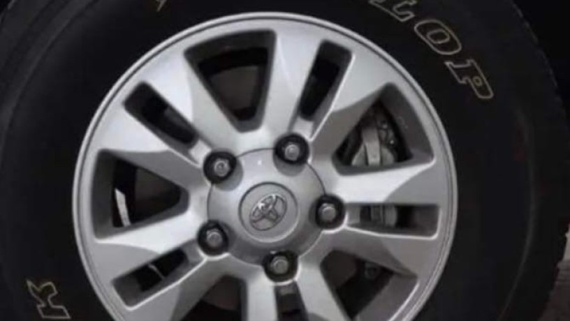 toyota-land-kroz-2014-big-7
