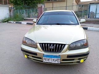 هيونداي الينترا 2005