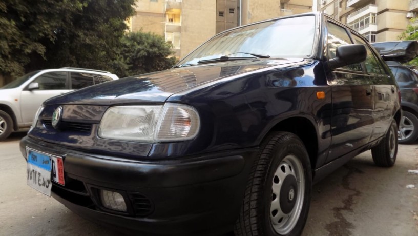 skoda-flyshya-1996-big-9