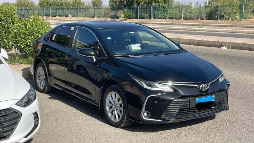 toyota-korola-2022-big-3