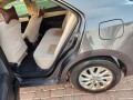 toyota-korola-2017-small-1