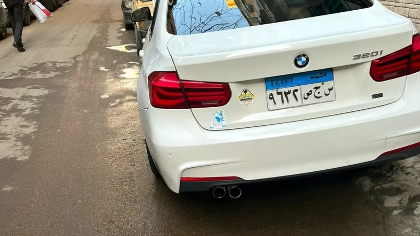 bmw320i-sport-big-1