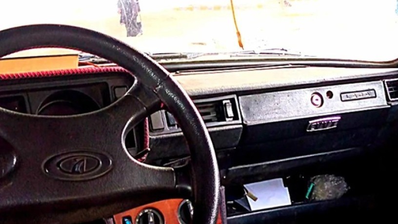 lada-2105-lsn-1995-llbyaa-big-1