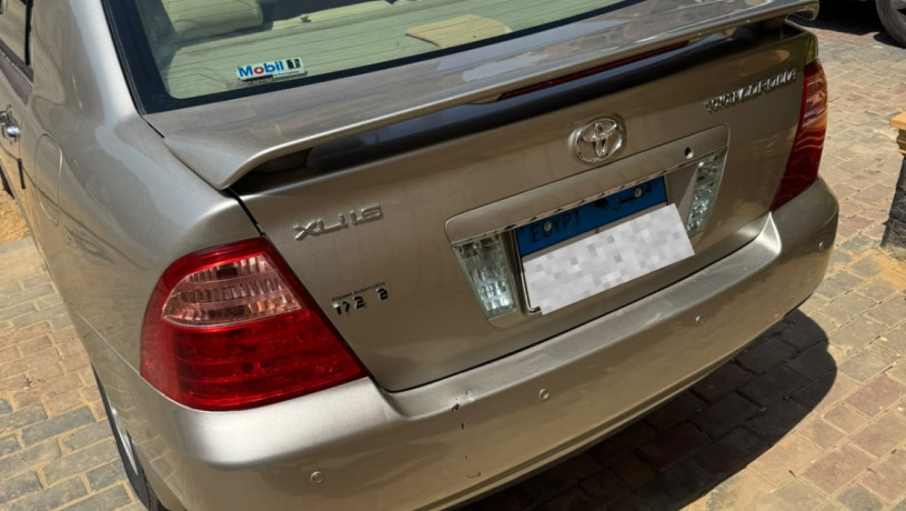 toyota-korola-2006-big-9
