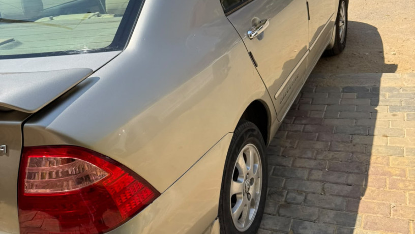 toyota-korola-2006-big-0