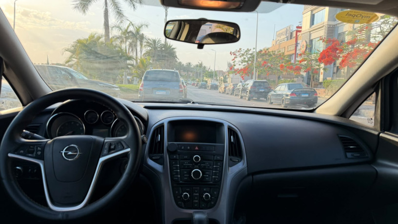 opel-astra-2021-big-4