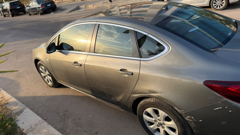 opel-astra-2021-big-1
