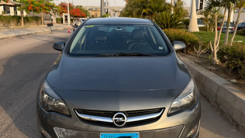 opel-astra-2021-big-0